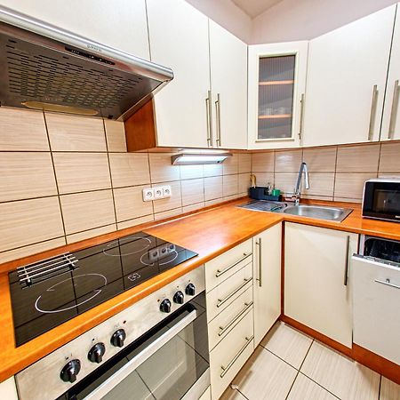 Отель Narodni Dum Podborany Экстерьер фото